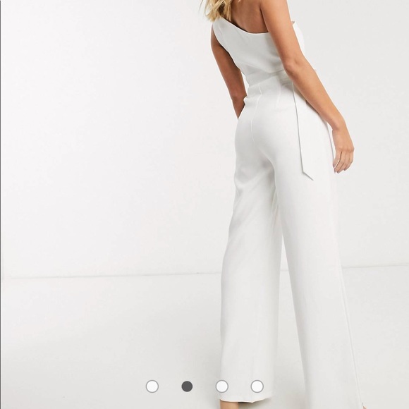 4th + Reckless one shoulder jumpsuit with tie side detail in white - Picture 3 of 5